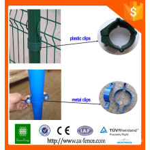 Fixations de clôtures en métal ou en plastique pour clôture en treillis métallique